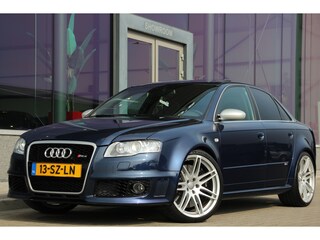 Audi A4 Limousine 4.2 V8 RS4 quattro | ORIG NL | 2de Eigenaar | KUIPSTOELEN | SCHUIFDAK