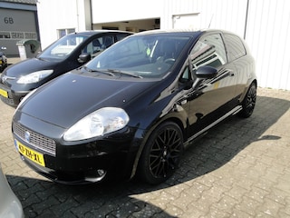 Fiat Punto Grande 1.4-16V Sport