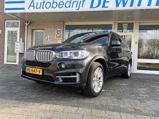 BMW X5 xDrive40e Panoramadak/Achteruitrij comera/Elektr. Trekhaak/Stop en go/Cruisecontr./Bi Xenon/Multifunct. Stuur/Audio install./Hill hold functie/Verw. voorstoelen/Lederen bekled./Autom. Airco
