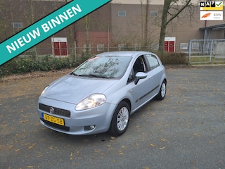 Fiat Punto Grande 1.4 Dynamic LEUKE AUTO RIJDT EN SCHAKELT GOED
