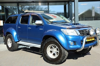 Toyota Hilux 3.0 D-4D D.C. *ARCTIC TRUCKS* A/T 5 SITZ 4WD