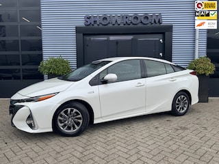Toyota Prius 1.8 Plug-in Dynamic Automaat|Camera|Stoelverwarming|Cruise|Dealer onderhouden