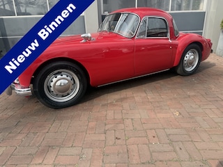 MG A 1600 COUPE Bj 1961 MK II FULLY RESTORED SCHIJFREMMEN - CHROMEN WIELEN - WISSELSTROOM