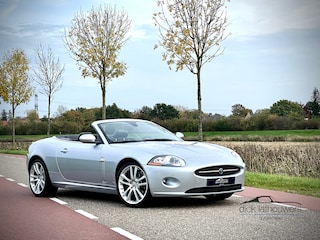 Jaguar XK 4.2 V8 Convertible / YOUNGTIMER / FULL SERVICE FILE / XK SPECIALIST