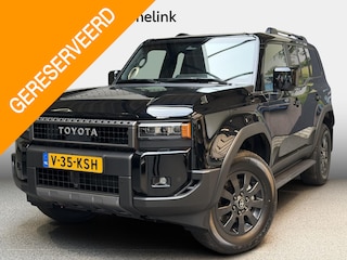 Toyota Land Cruiser 2.8 D-4D Standard Roof Window Van Navigator