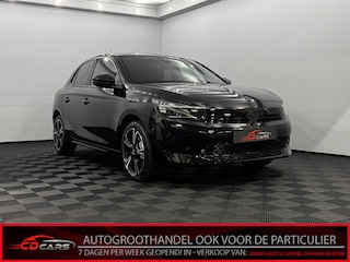 Opel Corsa 1.2 Turbo Gs-line Half leder, Camera, Apple carplay, Winterpakket, Virtual desk, Cruise control, 1 Jaar garantie