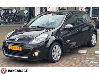 Renault Clio limited 1.6-16V Night & Day