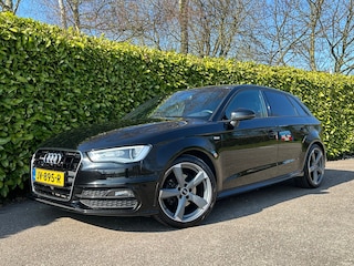 Audi A3 Sportback 2.0 TDI | 3x S-line | H-Leder | Navi | Clima | Trekhaak | 18" Velgen | Cruise | LED |