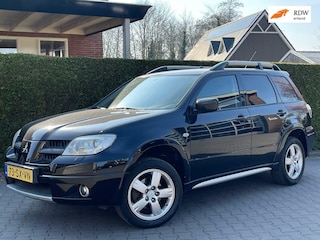 Mitsubishi Outlander 2.4 Instyle 4WD
