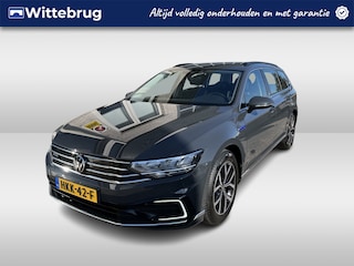 Volkswagen Passat Variant 1.4 TSI PHEV GTE Business / AUTOMAAT/ 17" LMV/ CLIMA/ ADAPT. CRUISE/ DAB/ NAVI/ APP-CONNECT/ PARK. SENSOREN + CAMERA/ BLUETOOTH/ LED/ DIGITAL DASH