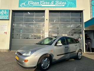 Ford Focus 1.4-16V Trend