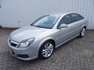 Opel Vectra GTS 2.2-16V Executive ( APK 12-09-2025 )