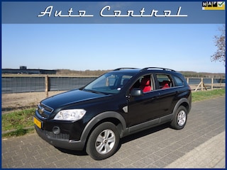 Chevrolet Captiva 2.4i Shadow 2WD 2010 Zwart met rood leer!