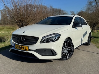 Mercedes-Benz A-klasse 200 Sport Edition AMG-Line / Automaat / Clima-Airco / Navigatie / Leder-Alcatara / Soelverwarming / PDC