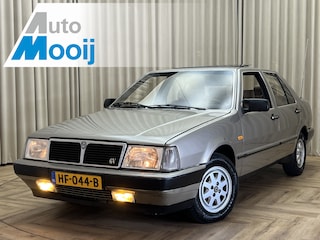Lancia Thema 2.8 V6 Alcantara *100% Origineel* Zonnedak, Trekhaak, Automaat, Future Classic