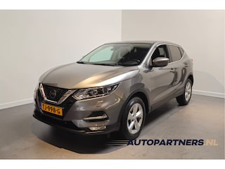 Nissan Qashqai 1.2 Business Edition Automaat - Stoelverwarming - Navi - Bose audio - Achteruitrijcamera - Sensoren voor en achter