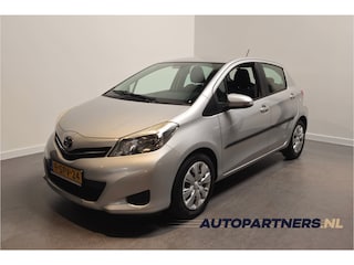 Toyota Yaris 1.3 VVT-i Aspiration Automaat - Achteruitrijcamera - Airco - Cruise *NAP* Eerste eigenaar