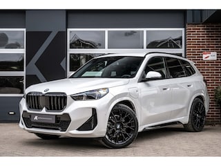 BMW X1 25e xDrive M Sport | Shadow | Driving Ass. Plus | Camera | Adapt. Led | Stoelverwarming | 18 Inch |