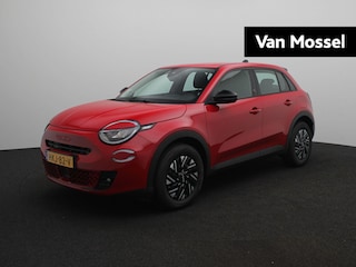 Fiat 600 e RED 54 kWh | Carplay | Parkeersensoren | Ruime Auto |