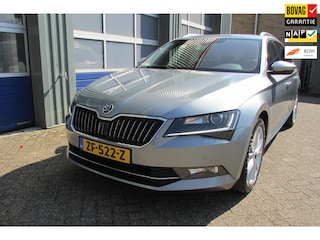 Skoda Superb Combi 1.5 TSI 150 Pk Edition I Halfleder I Navi I Cruise I Trekhaak I Camera