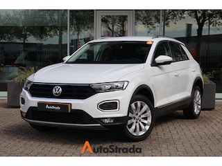 Volkswagen T-Roc 1.5 Sport TSI 150pk | Carplay | Camera | LED | DAB | Virtual | Automaat | Adaptive | Climate