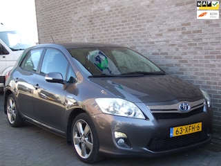 Toyota Auris 1.8 Full Hybrid Dynamic Business