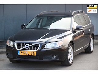 Volvo V70 1.6 T4 Nordic Xenon/Leer/Parkeersensor/Navigatie/Apk 04-2026