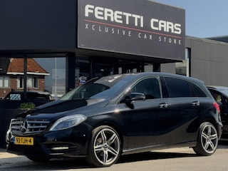 Mercedes-Benz B-klasse 180 AUT7 AMBITION. NAVI AIRCO LED 19 INCH-AMG VELGEN PDC