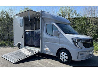 Renault Master Paardenwagen / Horsetruck / Veewagen / Nieuw & BPM vrij! T35 2.0 dCi 170 L3H2 Extra