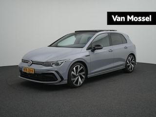 Volkswagen Golf 1.5 eTSI R-Line Business PANORAMADAK | R-LINE 2X | BLACK PAKKET | NAVIGATIE | APPLE CARPLAY | STOEL & STUURVERWARMING | ADAPTIEVE CRUISE | CAMERA | KEYLES ENTREE | IQ LIGHTS VOOR & ACHTER |