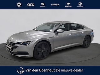Volkswagen Arteon 1.5 TSI 150 pk TSI DSG Automaat Executive | PDC | Navi | Clima | LED | Apple Carplay