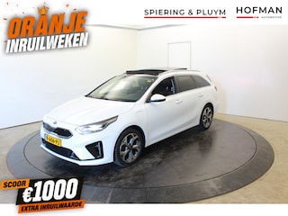 Kia Ceed 1.6 GDI PHEV Executive 166PK Pano Trekhaak El aKlep Vol Leder Camera