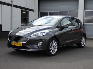 Ford Fiesta 1.0 EcoBoost Titanium Automatische airco, stoelverwarming, stuurwielverwarming, carplay, cruise controle, licht metalen velgen, parkeersensoren, enz.