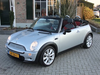 Mini Mini Cabrio 1.6 Chili , Pdc , Airco , elec kap Zeer nette originele  staat