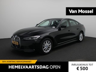 BMW i4 eDrive35 70 kWh | ACHTERUITRIJCAMERA | APPLE CARPLAY - ANDROID AUTO | CLIMATE CONTROL | ELEKTRISCH BEDIENBARE TREKHAAK |