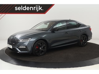Skoda Octavia 1.4 TSI RS PHEV | Head-Up | Leder/Alcantara | Stoel & stuurverwarming | Carplay | Sfeerverlichting | Massage | Memory | Adaptive cruise