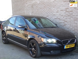 Volvo S40 2.4 D5 Momentum - Leder - PDC -