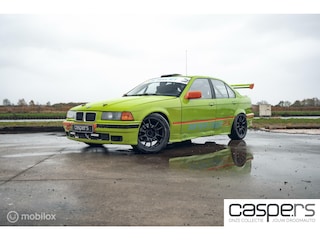 BMW 325i wedstrijd raceauto
