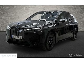 BMW iX xDrive50 Sport Edition 112 kWh, Laser, Skylounge, HK