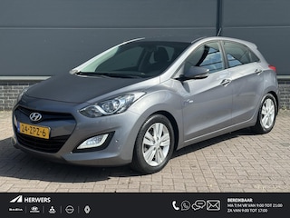 Hyundai i30 1.6 GDI i-Vision / Eerste eigenaar / Trekhaak / 1400KG Trekgewicht / Navigatie / Achteruitrij Camera / Parkeersensoren V+A /
