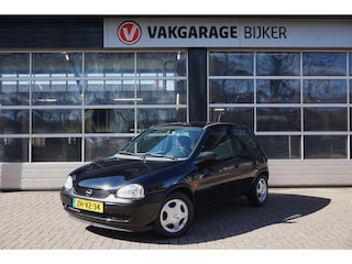 Opel Corsa 1.6i-16V GSi