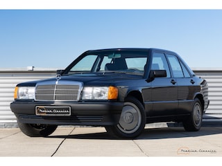 Mercedes-Benz 190-serie 2.0 | 9.000KM! | Factory New | Full Documentation