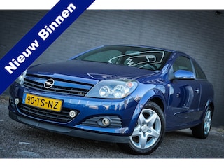 Opel Astra GTC 1.8 Sport Net binnen; Jouw droomauto?