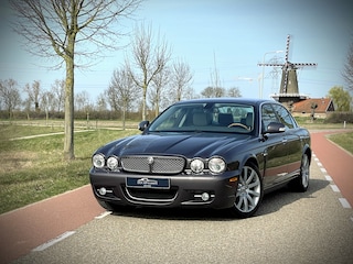 Jaguar XJ 4.2 V8 Sovereign LWB / YOUNGTIMER / FULL SERVICE FILE