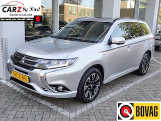 Mitsubishi Outlander 2.0 PHEV PREMIUM CVT Trekhaak | Stuurverwarming | Open dak