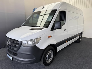 Mercedes-Benz Sprinter E-Sprinter L2H2 55 kWh - 2-zits - Tussendeur - Camera - incl. 12mnd Garantie