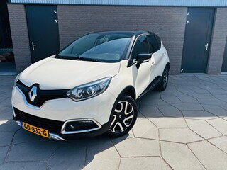 Renault Captur 0.9 TCe Helly Hansen|Two-Tone |Half-Leder|All-Season banden|GROOT Beeldscherm|