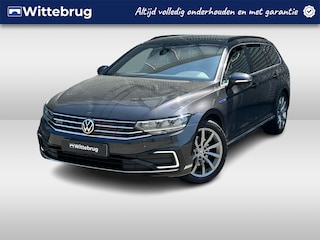 Volkswagen Passat Variant 1.4 TSI PHEV 218PK GTE Business / Panoramadak / Zwenkbare Trekhaak / Stoelverwarming / Achteruitrijcamera / Keyless Entry-Start