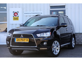 Mitsubishi Outlander 2.4 170PK 4WD Instyle Automaat 7P.*Perfect Dealer Onderh.*NL-Auto*Trekhaak/Dak/Leder/Stoelverw./Camera/Navi/LED/Climate-Control/Cruise-Control/