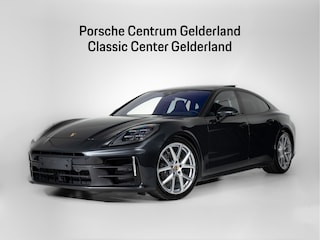 Porsche Panamera 4
